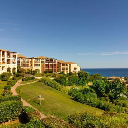 A Saint-raphael Avec Terrasse Et Piscine - Fr-1-504-609 Saint-Raphael (Var)
