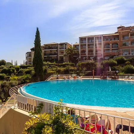 A Saint-raphael Avec Terrasse Et Piscine - Fr-1-504-609 * Saint-Raphaël
